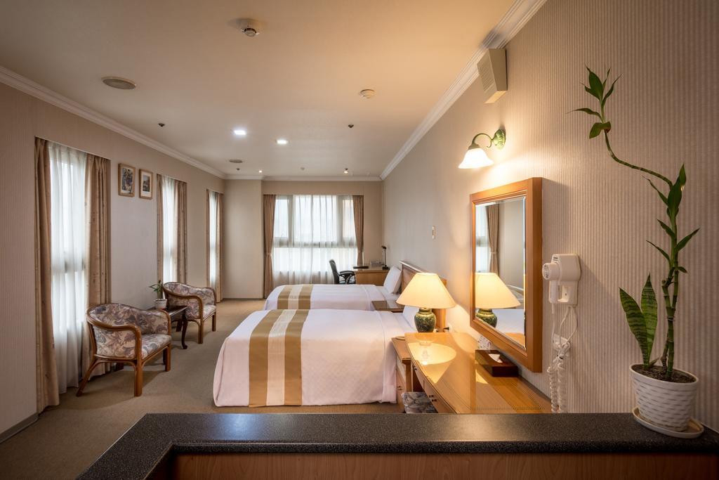 Formosa Corridor Hotel Taichung Room photo
