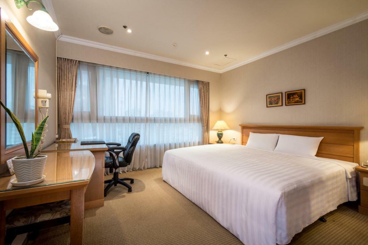 Formosa Corridor Hotel Taichung Exterior photo