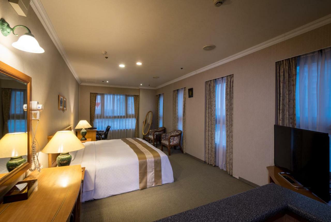 Formosa Corridor Hotel Taichung Exterior photo